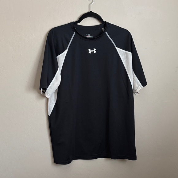Under Armour Men's Black and White Short Sleeve Tee size Large - Picture 1 of 5